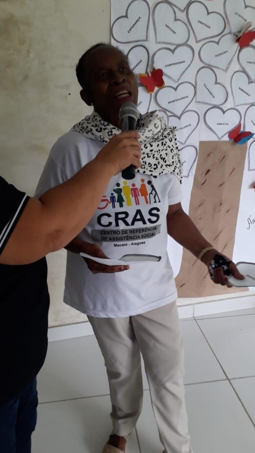 A dona de casa, Maria Aparecida, falou sobre paciência e simpatia. Foto: Cras Área Lagunar