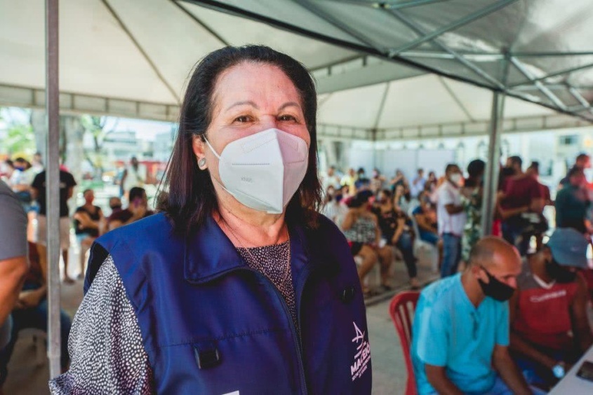 Secretária de Saúde Maceió, Célia Fernandes, destaca importância da caderneta. Foto: Arquivo/Ascom SMS
