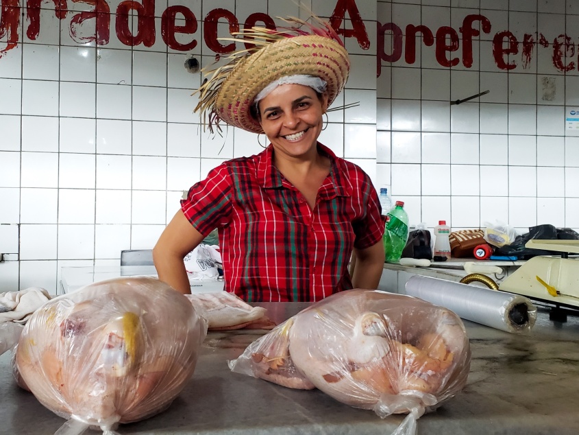 Ana está animada com programação de forró da Prefeitura de Maceió (Foto: Tatiane Gomes/Ascom Semtabes)