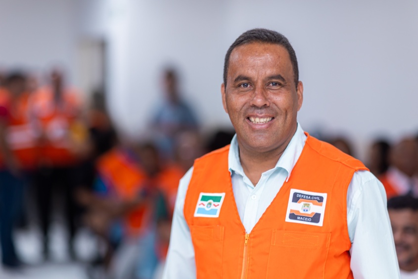 Flávio Morais é Nudec no bairro do Jacintinho. Foto: Itawi Albuquerque/Secom Maceió