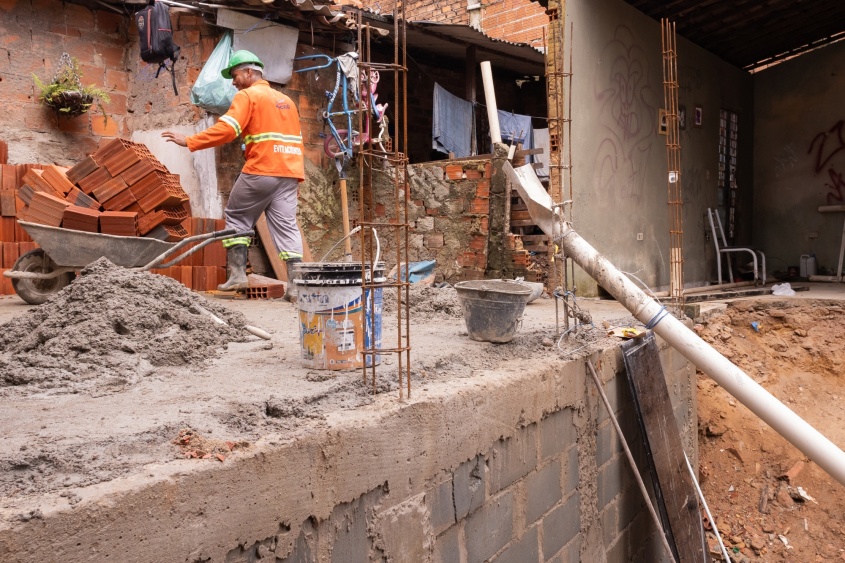 Quintal da casa de dona Antônia, que precisou ser reconstruído. Foto: Victor Vercant/Secom