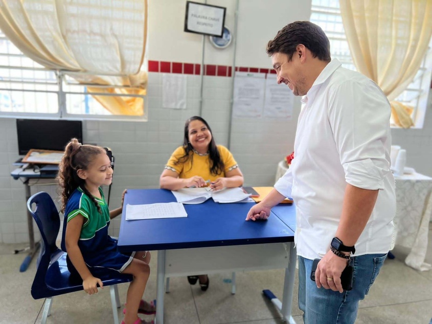 Secretário de Educação de Maceió acompanhou algumas provas. Foto: Karla Lima