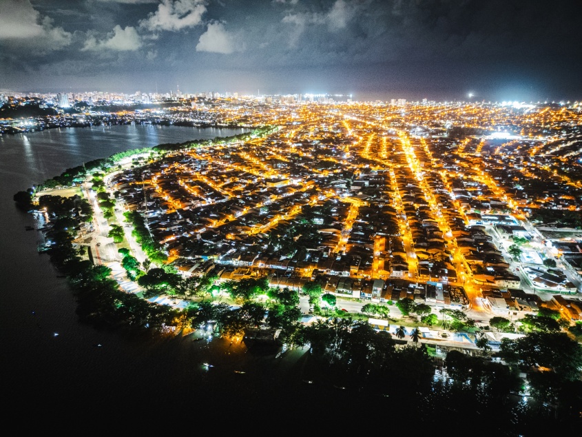 Atual gestão da prefeitura de Maceió foi a que mais investiu em equipamentos de LED em toda a história do município. Foto: Jonathan Lins