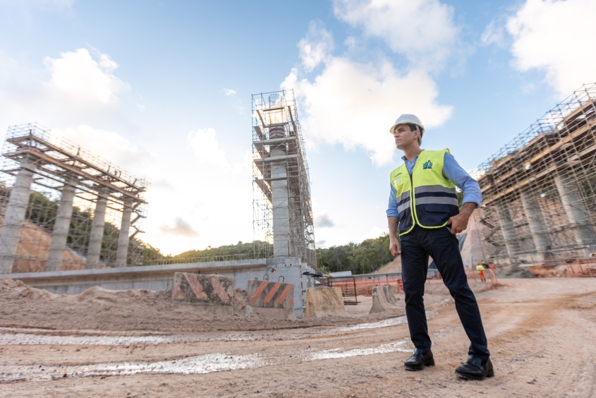 Prefeito JHC vistoria obras da Linha Verde. Foto: Itawi Albuquerque