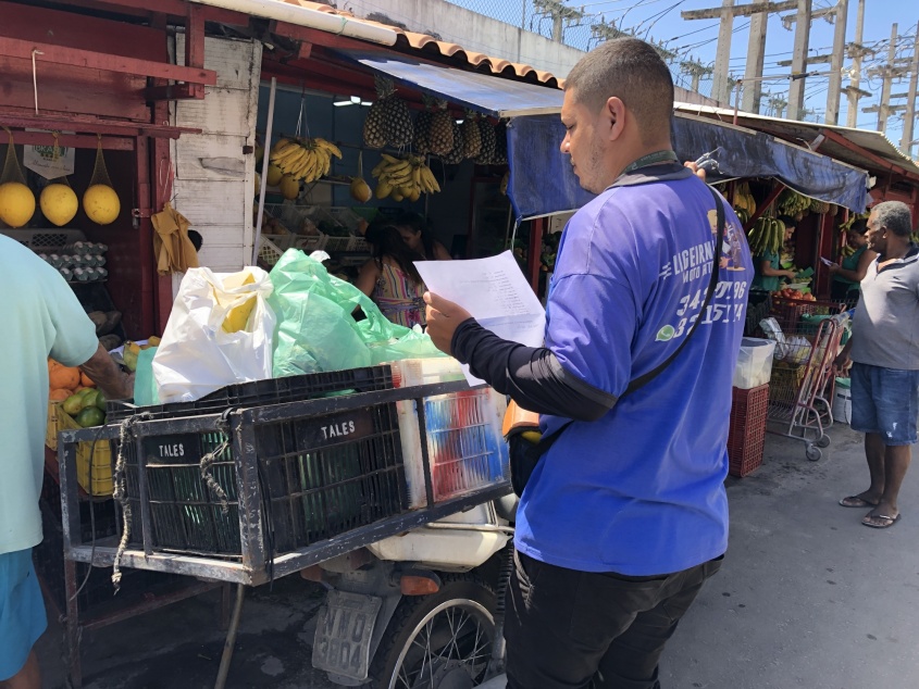 Feirantes começaram a apostas na estratégias do delivery para quem não pode ir até o local (Foto: João Ferro/Ascom Semtabes)