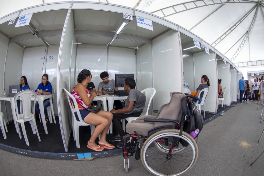 Mais de 300 vagas de trabalho foram oferecidas para pessoas com deficiência. Foto: Alisson Frazão/Secom Maceió