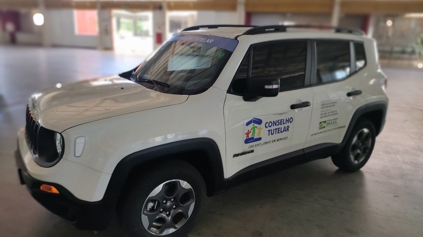 Veículos de modelo Jeep Renegate foram entregues para os Conselhos Tutelares das Regiões VII e VIII. Foto: Vanessa Napoleão/Ascom Semas