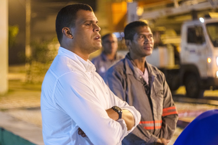Superintendente municipal de Iluminação Pública, João Folha, destacou parceria com moradores. Foto: Matheus Alves/Ascom Sima