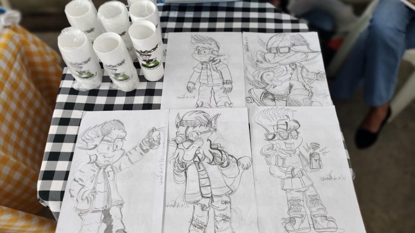 Desenhos são inspirados em jogos eletrônicos que dão asas à imaginação de Eduardo. Foto: Vanessa Napoleão/Ascom Semas