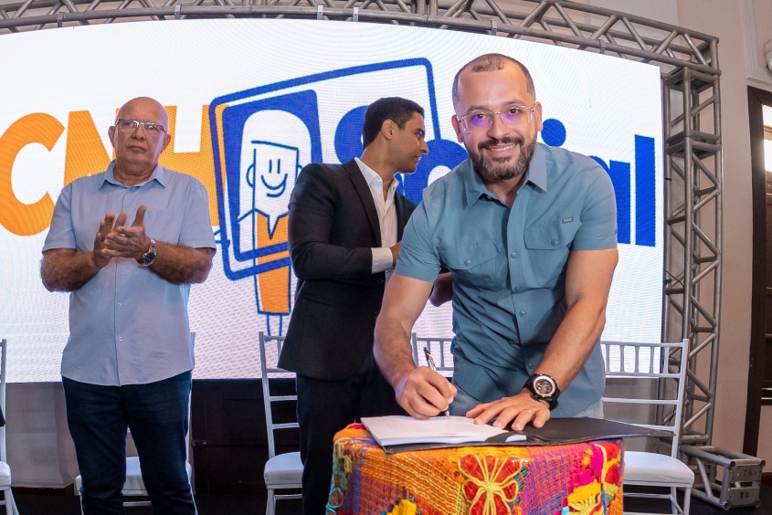 André Costa, superintendente da SMTT, destacou que a Prefeitura tem facilitado o acesso da população à CNH. Foto: Itawi Albuquerque / Secom Maceió