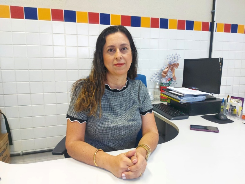 Coordenadora-geral do Serviço de Convivência e Fortalecimento de Vínculos, Danielle Oliveira, falou sobre a capacitação. Foto: Luiz Felipe Pimentel (estagiário)/Ascom Semas