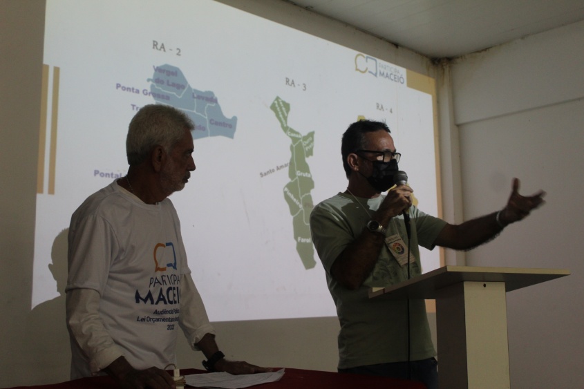 O maceioense Tibério Guimarães, propôs ações no bairro Petrópolis, parte alta de Maceió. Foto: Luís Otávio Mendonça / Ascom Semec