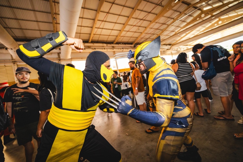Cosplayers encantam o público com performances e caracterizações de personagens marcantes da cultura geek. Foto: Jonathan Lins/ Secom Maceió