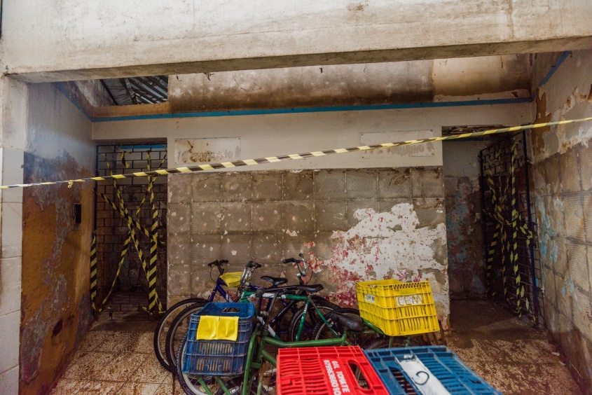 Primeiros módulos que entraram em reforma foram os banheiros da ala de Verduras (Foto: Gabriel Moreira/Secom Maceió)