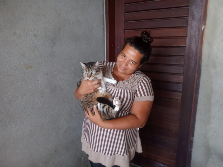 Protetora independente, Telma Lourenço, teve seus animais assistidos pelo Castramóvel. Foto: Ascom GGI-CA