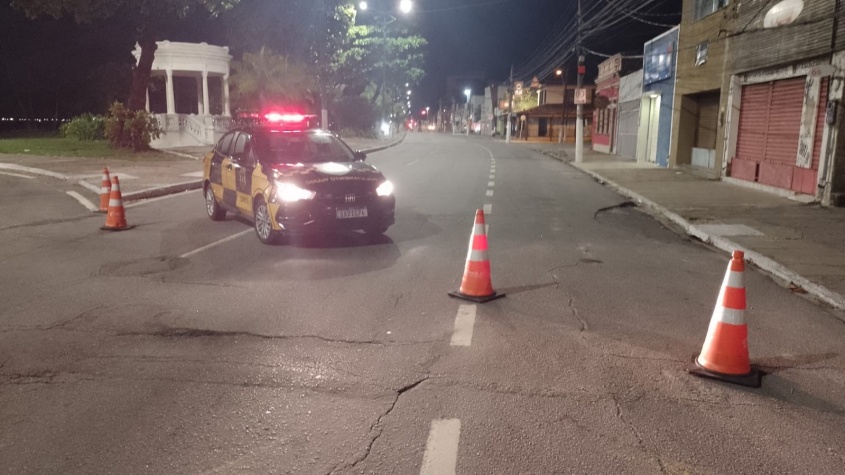 Equipes do DMTT estão no local para orientar os motoristas. Foto: Ascom DMTT