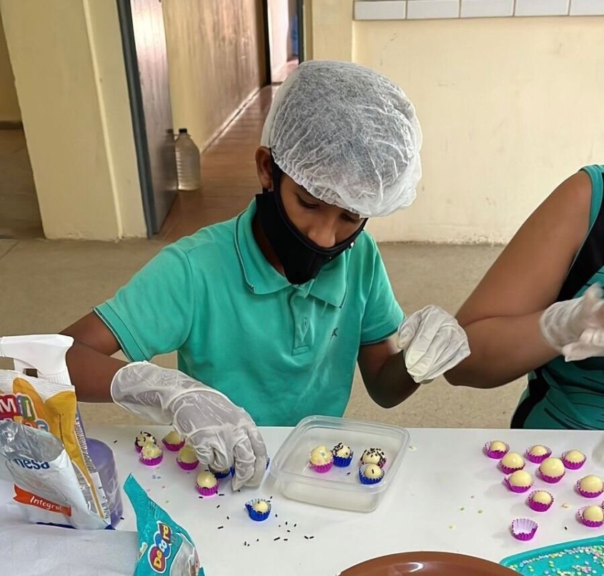 Capsi Luíz da Rocha Cerqueira promoveu ação para crianças e adolescentes. Foto: Ascom SMS