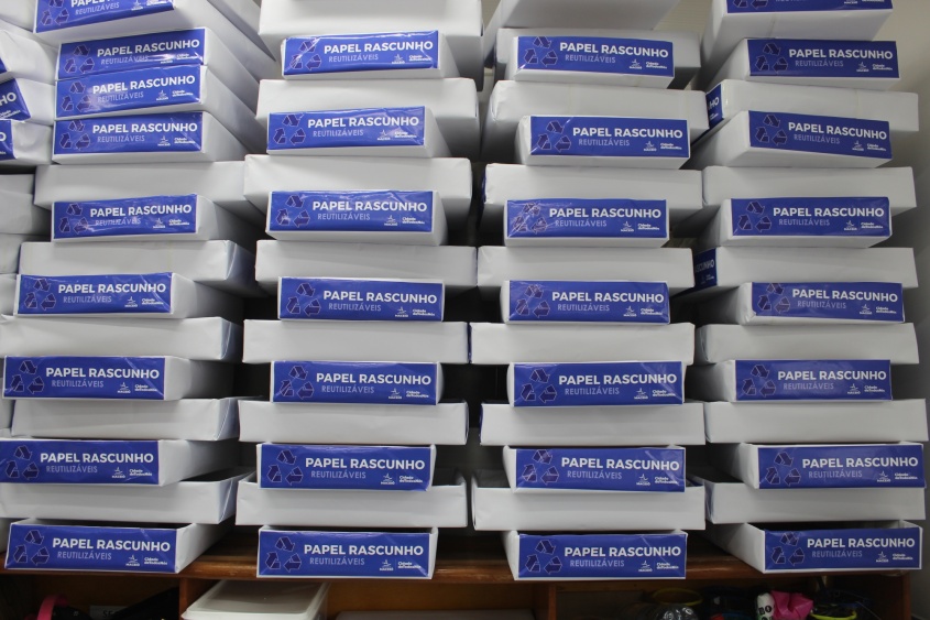 Caixas de rascunhos também serão distribuídas para os setores da Semed. Foto: Jamerson Soares/Ascom Semed