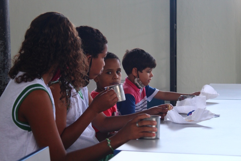 Estudantes do Ensino Fundamental agora têm desjejum disponível. Foto: Julita Bittencourt (estagiária)/Ascom Semed