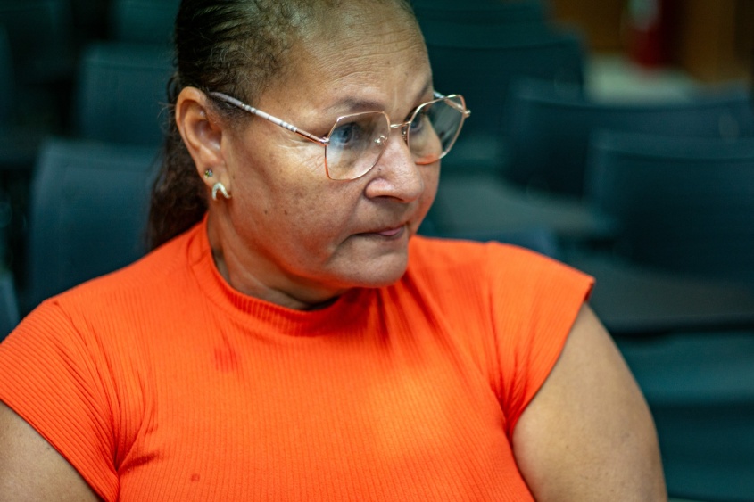 Rosa Conceição, conhecida como Catuaba,  faz parte da Cozinha União Solidária. Foto: Allan César/Secom Maceió