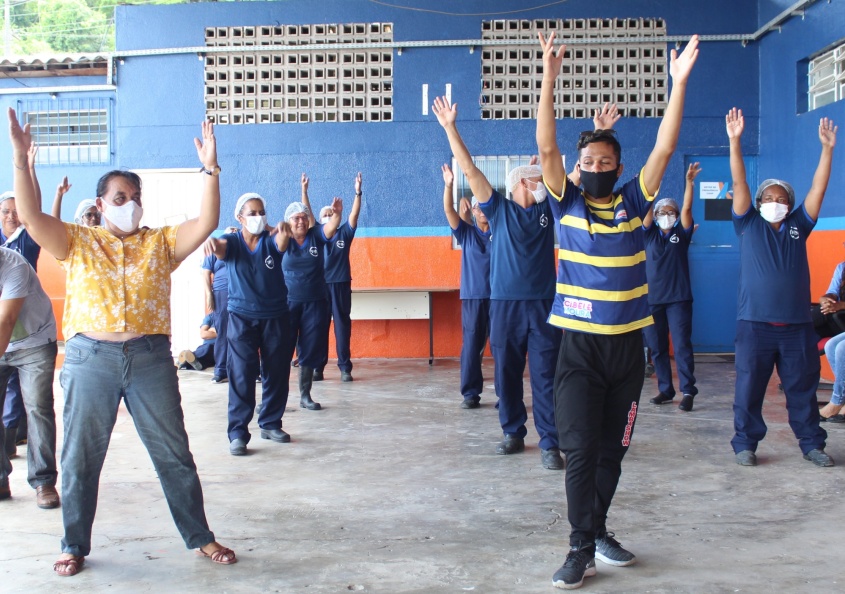 Turma começou preparativos ensaiando para apresentação de dança. Foto: Jamerson Soares (estagiário)/Ascom Semed