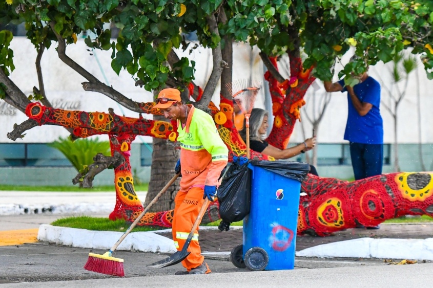 Limpeza da cidade é feita todos os dias. Foto: Ascom Alurb