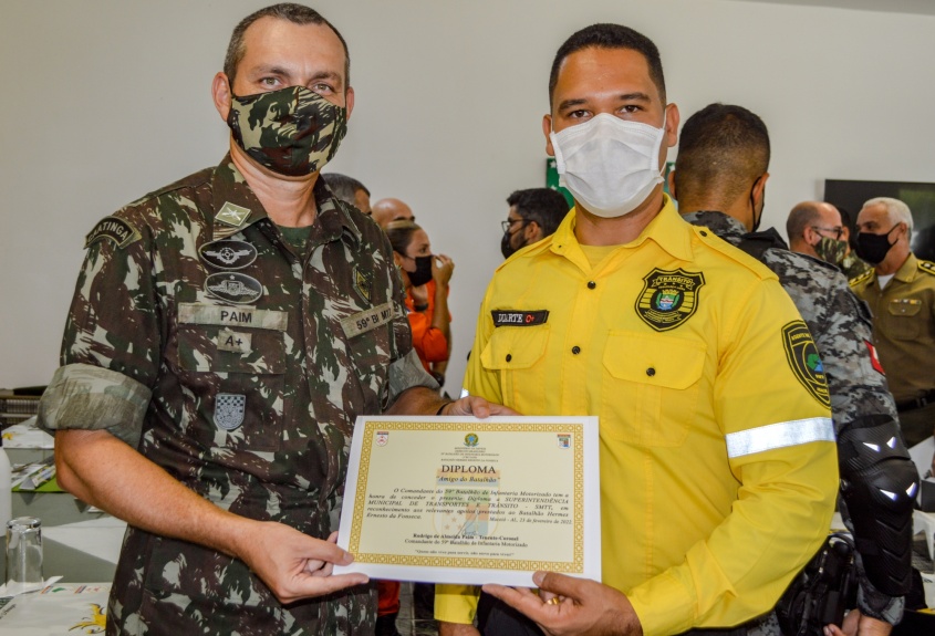 O superintendente André Costa foi representado pelo diretor do Dimob, Ricardo Duarte. Foto: Exército Brasileiro.