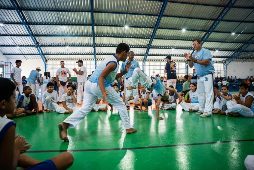 Iniciativa leva arte e ancestralidade da capoeira para escolas municipais. Foto: Edivaldo Florêncio/ Ascom Semed