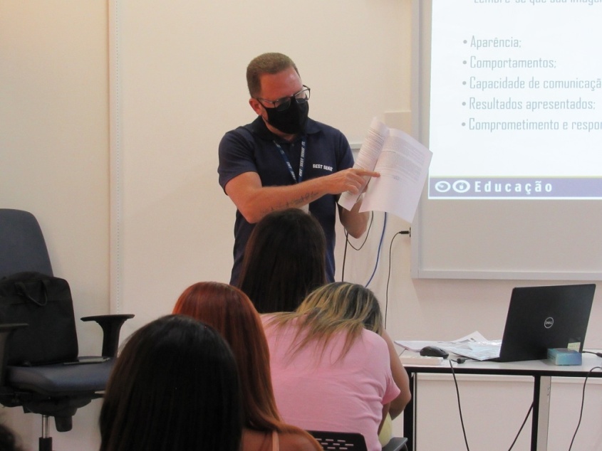 Curso de nivelamento ministrado pelo professor Rubens Durval. Foto: Ascom Semas