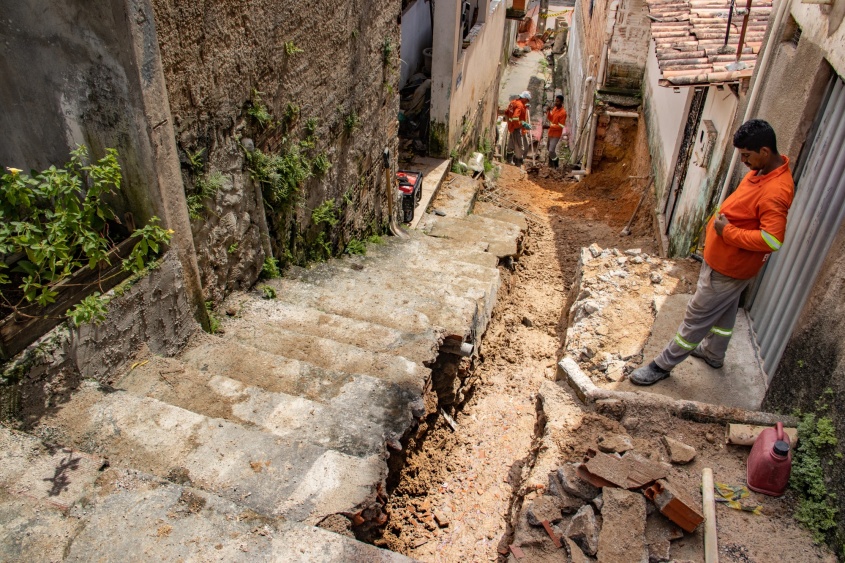 Escadaria na rua Itapuã, no Feitosa. Foto: Júnior Bertoldo/Secom Maceió