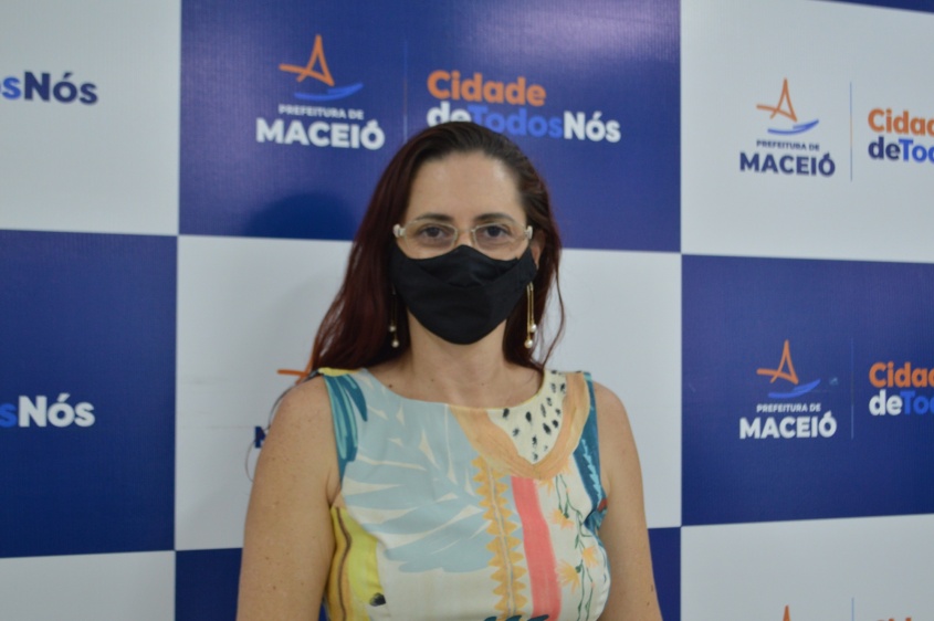 Juliane Tenório falou sobre emoção de ser nomeada após anos de espera. Foto: Luan Oliveira / Ascom Semed