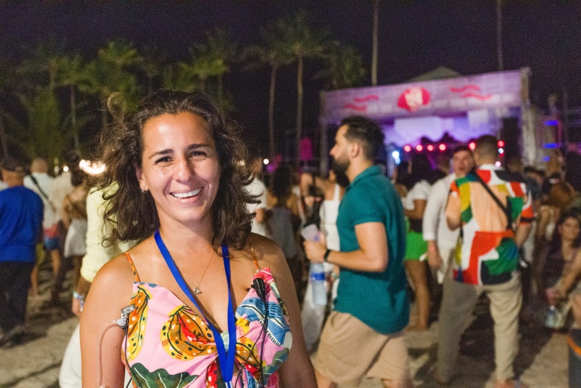 Layla Ferro, diretora executiva da Nem Vem Produções, sabe da responsabilidade em produzir um evento para milhares de pessoas. Foto: Nem Vem Produções