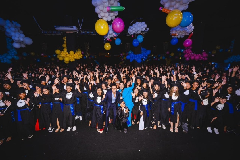 Cerca de 1.500 alunos participaram da formatura unificada. Foto: Jonathan Lins