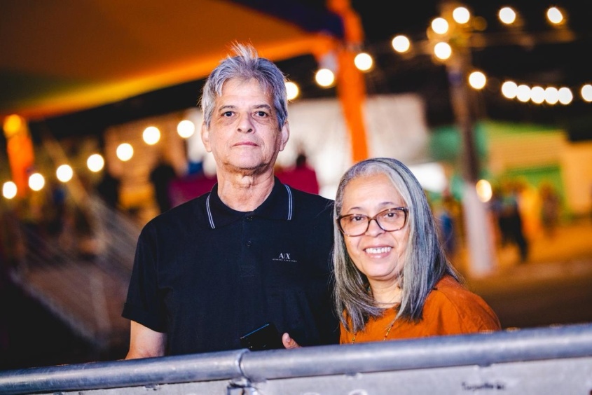 Jane e Ricardo Mendes são fãs de Júnior Almeida e dos artistas do 