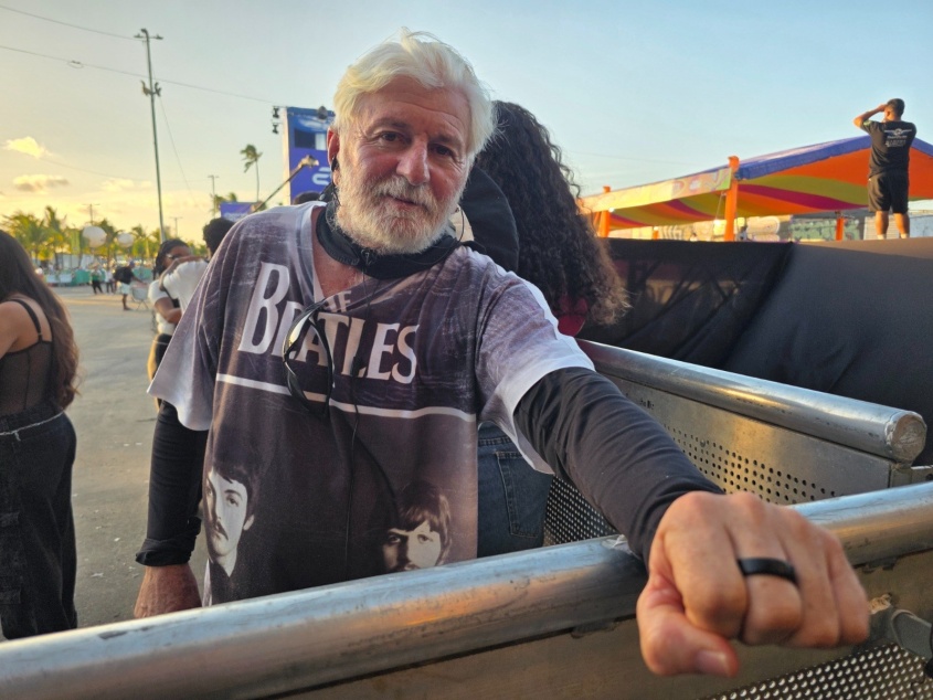 Flávio Duarte chegou cedo para os shows de Júnior Almeida e 