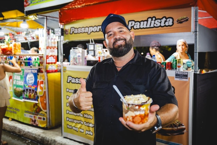André Alves Fonseca empreende no ramo de alimentos e festival garante faturamento do negócio. Foto: Jonathan Lins/ Secom Maceió
