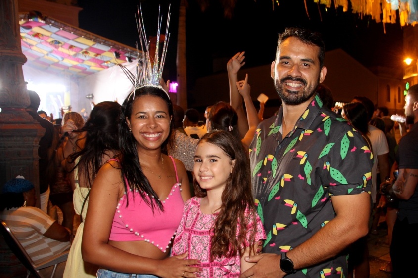 Casal relata sensação de segurança ao frequentar eventos públicos.    Foto: Neno Canuto