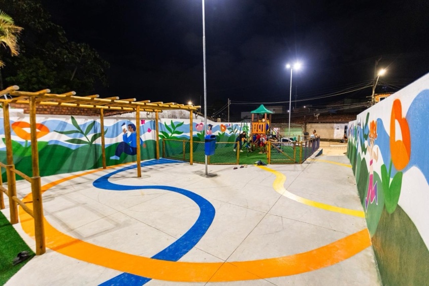 Praça ocupa área com mais de 2 mil metros quadrados. Foto: Itawi Albuquerque