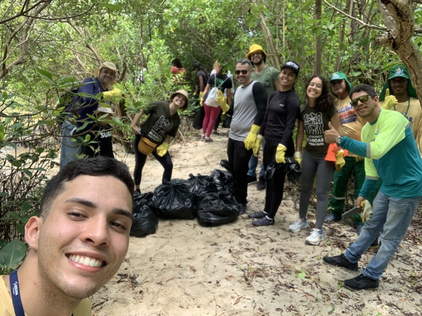 Ao final dos trabalhos, foram tirados do meio ambiente diferentes tipos de entulhos prejudiciais ao mangue. Foto: Ascom Alurb