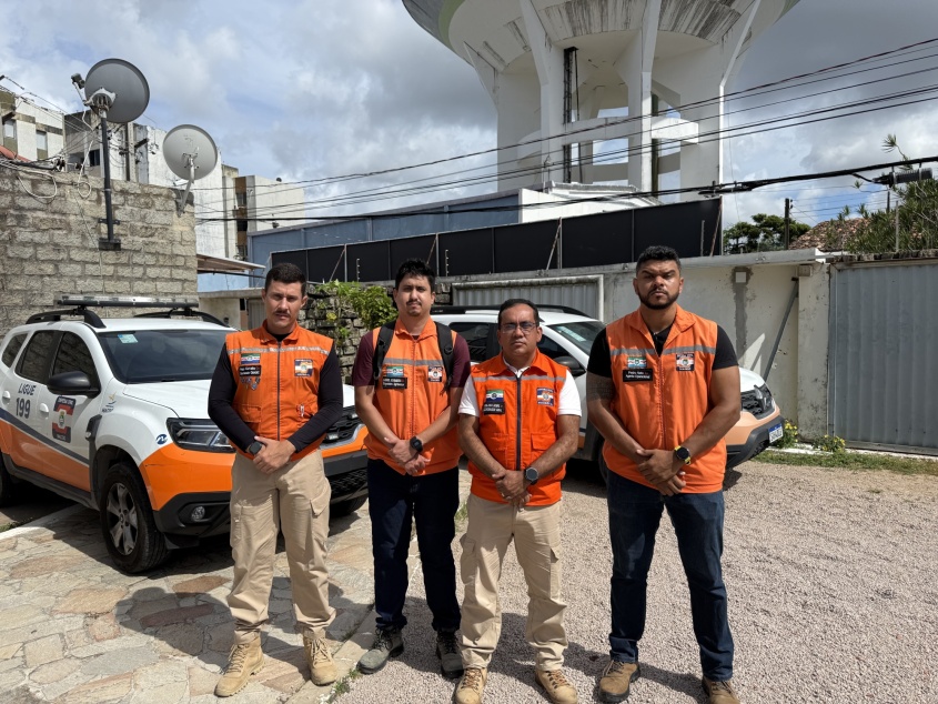 Técnicos foram em missão pelo Grupo de Apoio a Desastres do Brasil, da Defesa Civil Nacional. Foto: Luís Eduardo Ramalho (estagiário)/ Ascom Defesa Civil Maceió