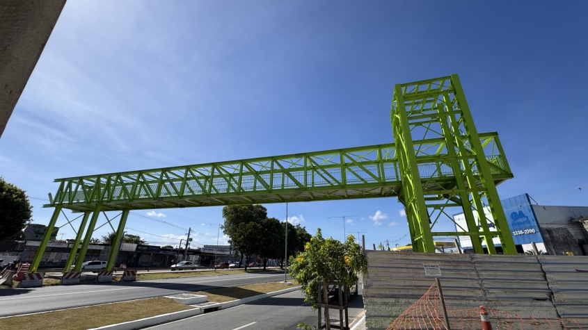 Passarela do Canaã na parte alta de Maceió. Foto: Ascom Seminfra