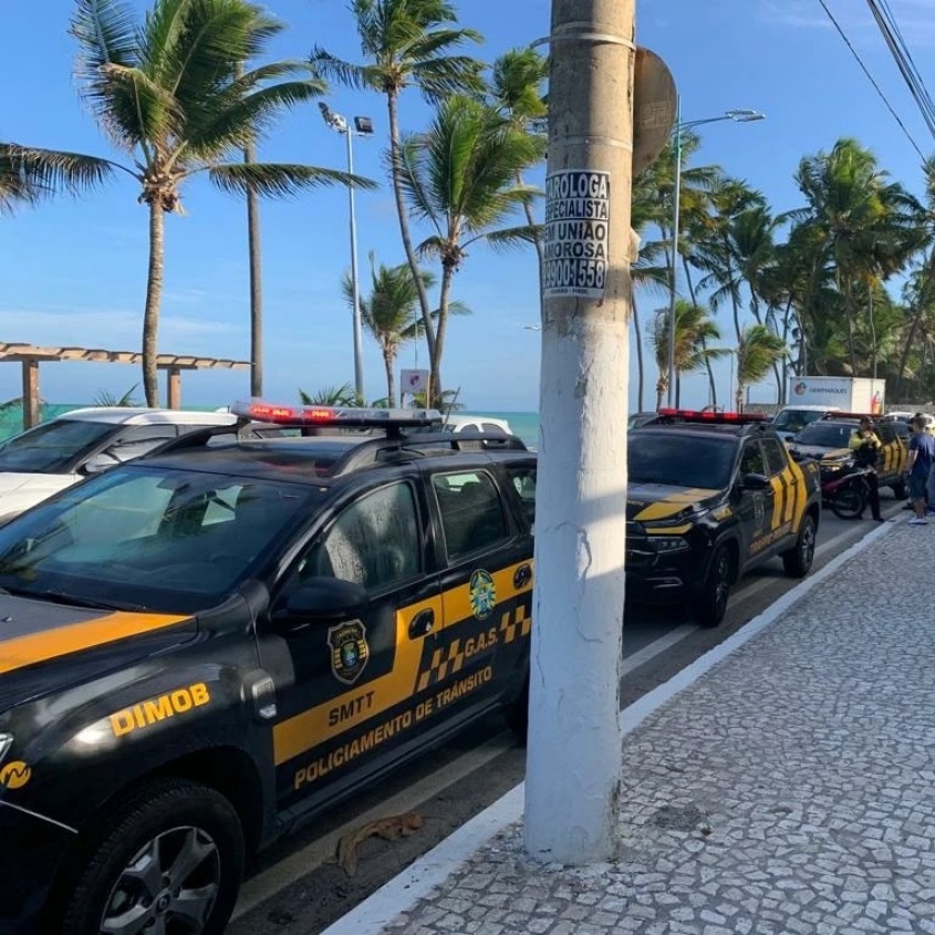 Principais infrações foram veículos fora de licenciamento e condutores inabilitados. Foto: SMTT