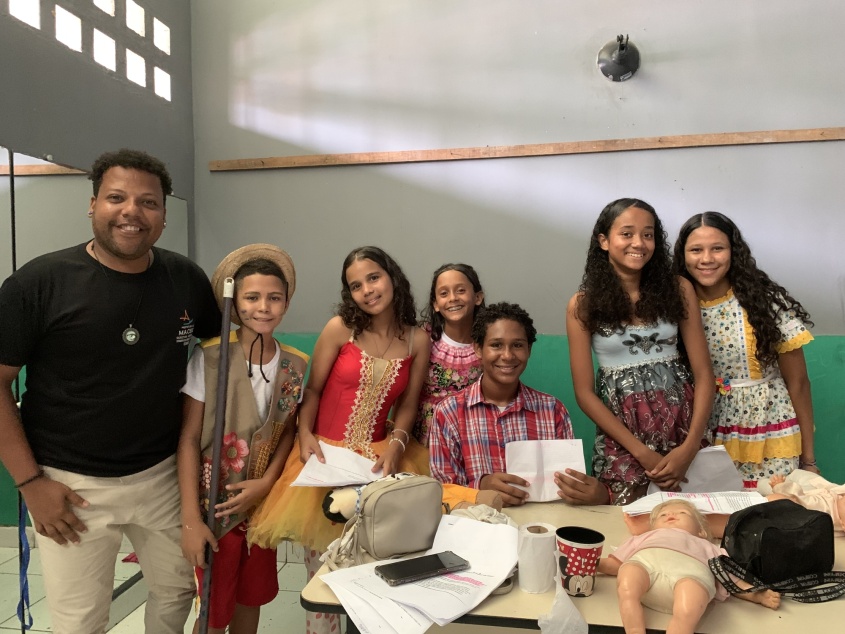 Crianças do grupo de teatro realizam apresentação sobre combate ao trabalho infantil. Foto: Ascom Semdes