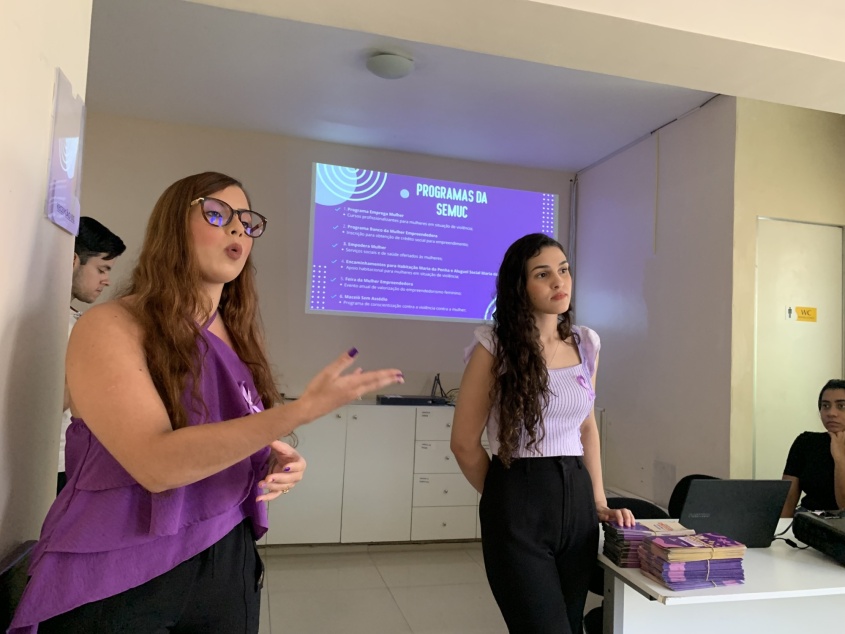 Fernanda Aragão e Williany Hungria da Semuc foram as palestrantes do evento. Foto: Ascom Semdes