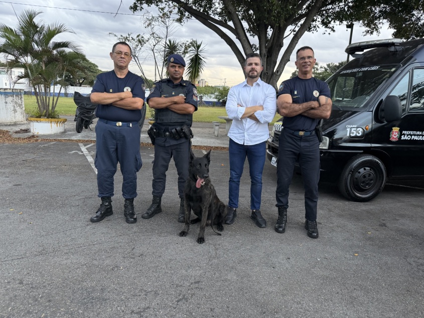 Secretário também visitou o canil da Guarda Civil Metropolitana de São Paulo. Foto: Ascom Semsc.