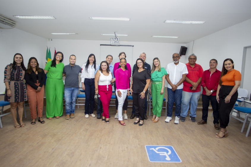 Profissionais discutiram sobre casos de racismo, homofobia e intolerância religiosa. Foto: Allan César/Secom Maceió