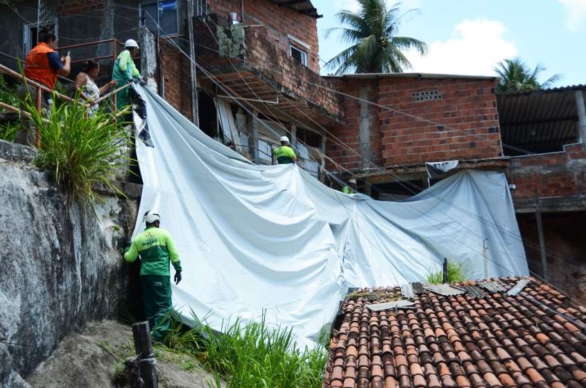 Novas lonas possuem proteção UV, para ter maior durabilidade. Foto: Beto Macário/ Secom Maceió