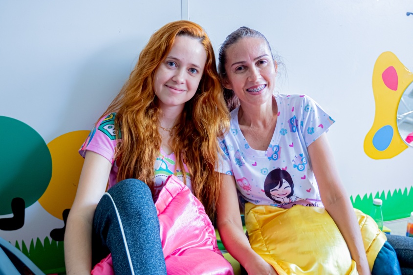 Educadoras do berçário I Isabel Oliveira e Marivone Souza. Foto: Ascom Semed