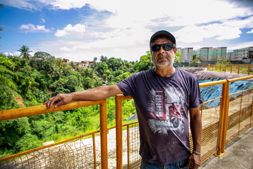 Morador Adilson Novais de Melo, “hoje está todo mundo em paz”. Foto: Allan César/Secom Maceió