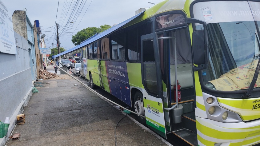 Unidade móvel do CadÚnico está atendendo usuários do programa. Foto: Ascom Semas